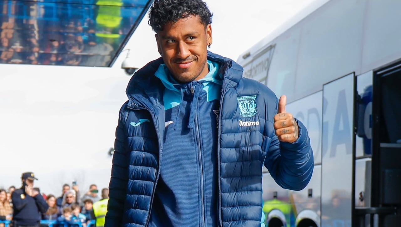 Renato Tapia como solución para el eje de la zaga pepinera