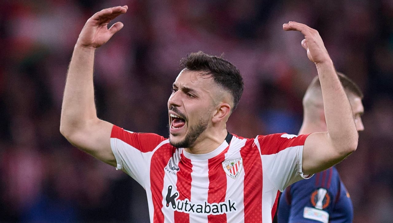 Aitor Paredes, por 100