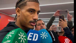 Badé responde a 'Raphinha' y la tensión entre el club y García Pimienta