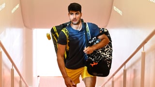 Carlos Alcaraz renuncia a su estilo en Roland Garros