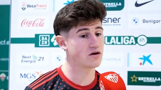 Oso exprime al máximo ese coraje sevillista: "Hago lo que nos pide este escudo"