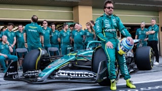 Resumen presentación de Aston Martin F1 | Todas las novedades del nuevo coche de Fernando Alonso diseñado por Adrian Newey