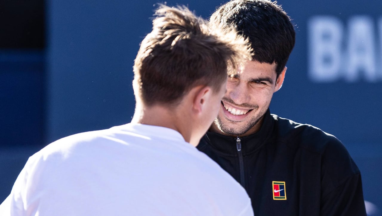 Carlos Alcaraz confirma su presencia en Barcelona para 2026