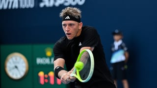 Davidovich salva al tenis español en Shanghái