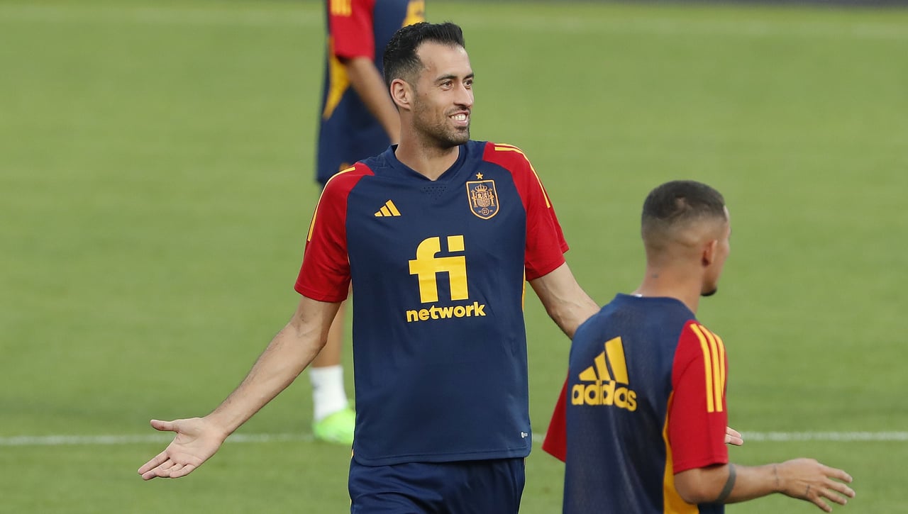 Sergio Busquets se retira de la selección española