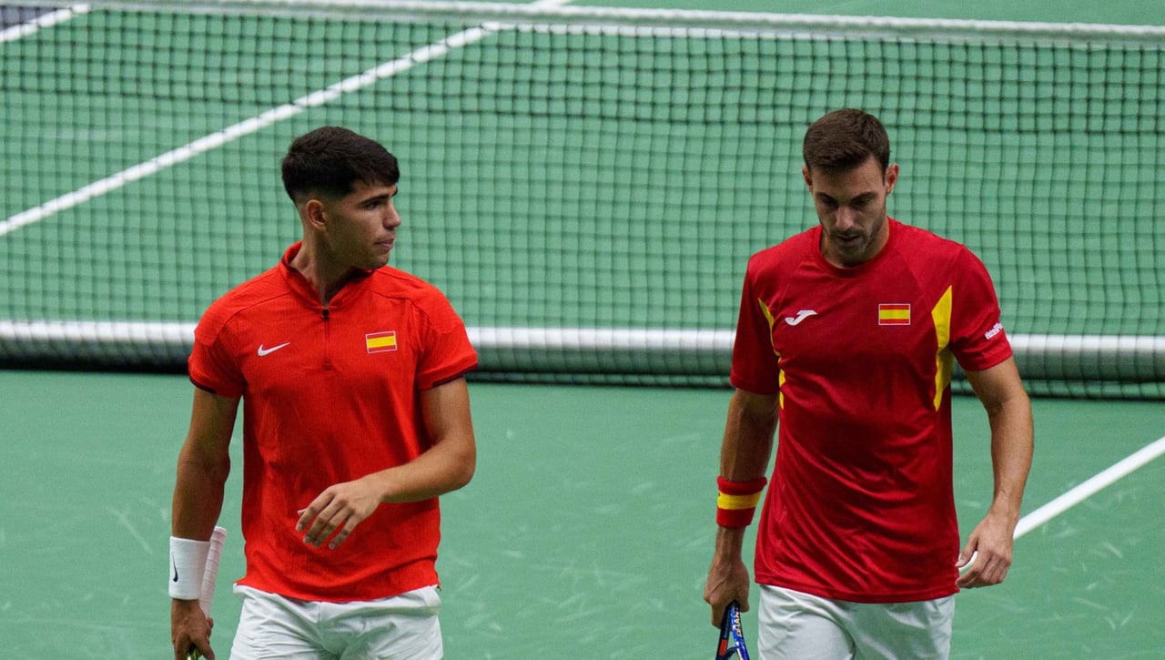 España da un paso de gigante hacia la Copa Davis