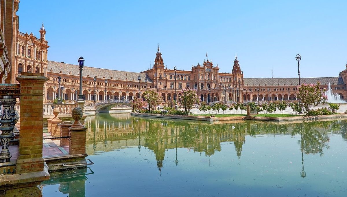 La Plaza de España de Sevilla, uno de los monumentos más impresionantes de Europa 5464fc2c-7871-4ecc-829b-48175471ebb1_1200x680