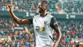 El Betis aprieta por el delantero con nuevas opciones sobre la mesa 