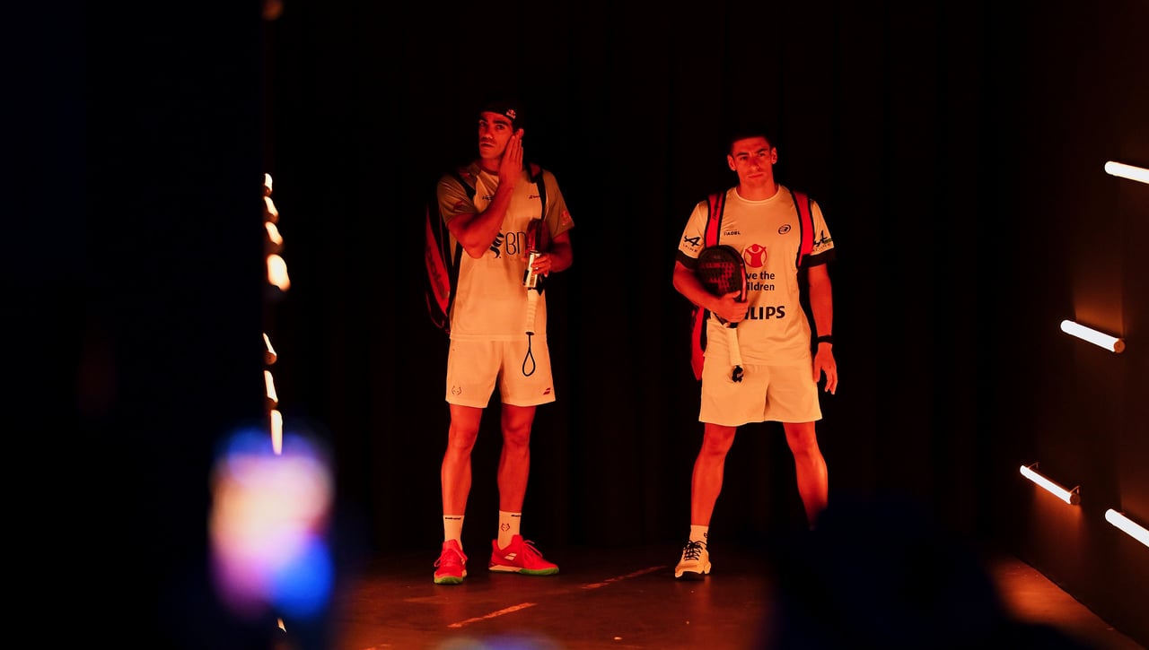 Juan Lebrón consuma con polémica su venganza sobre Paquito Navarro