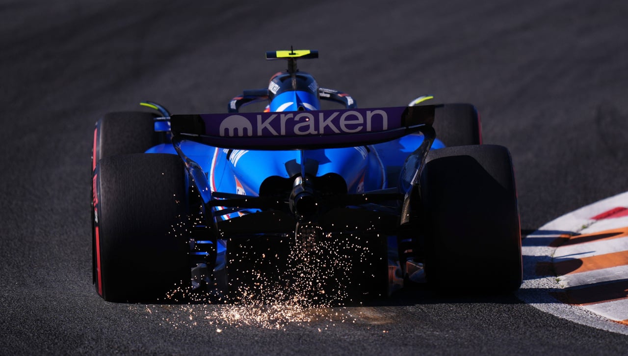 El último ensayo, positivo para Carlos Sainz y con susto para Fernando Alonso