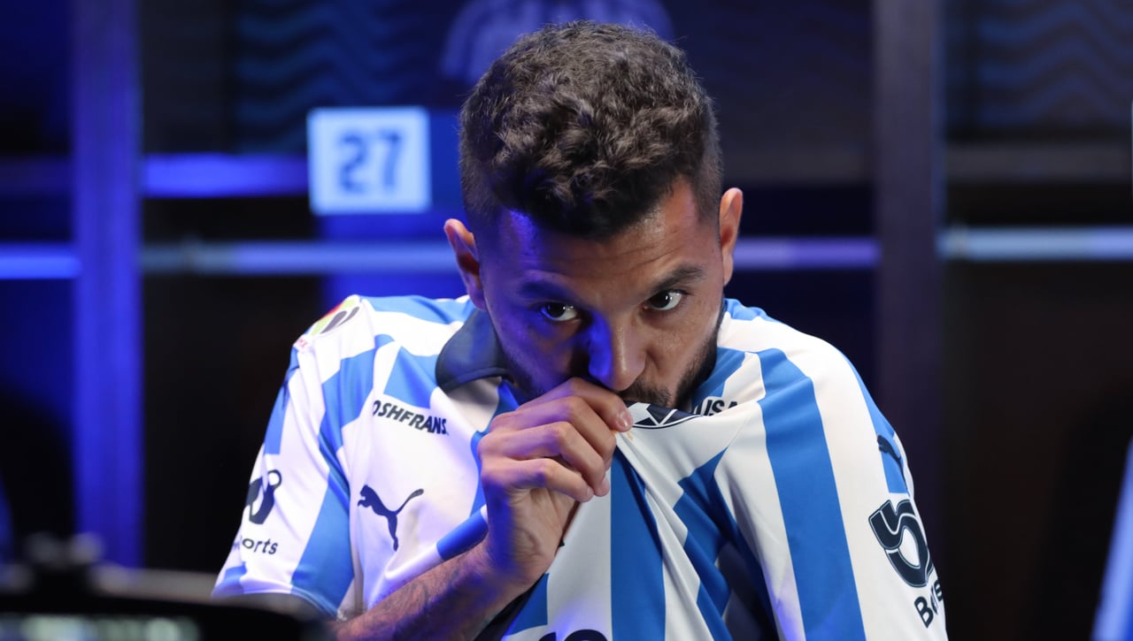 Tecatito da por buena su década en Europa, pero nunca se fue de Monterrey