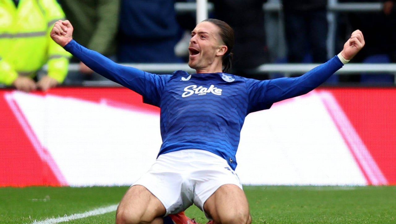 Grealish vuelve a escena