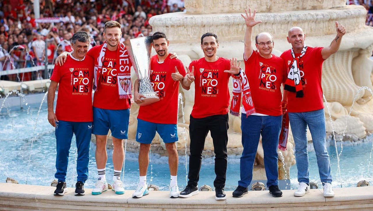 Rotundo mensaje institucional del Sevilla para disipar el 'caso Monchi'  