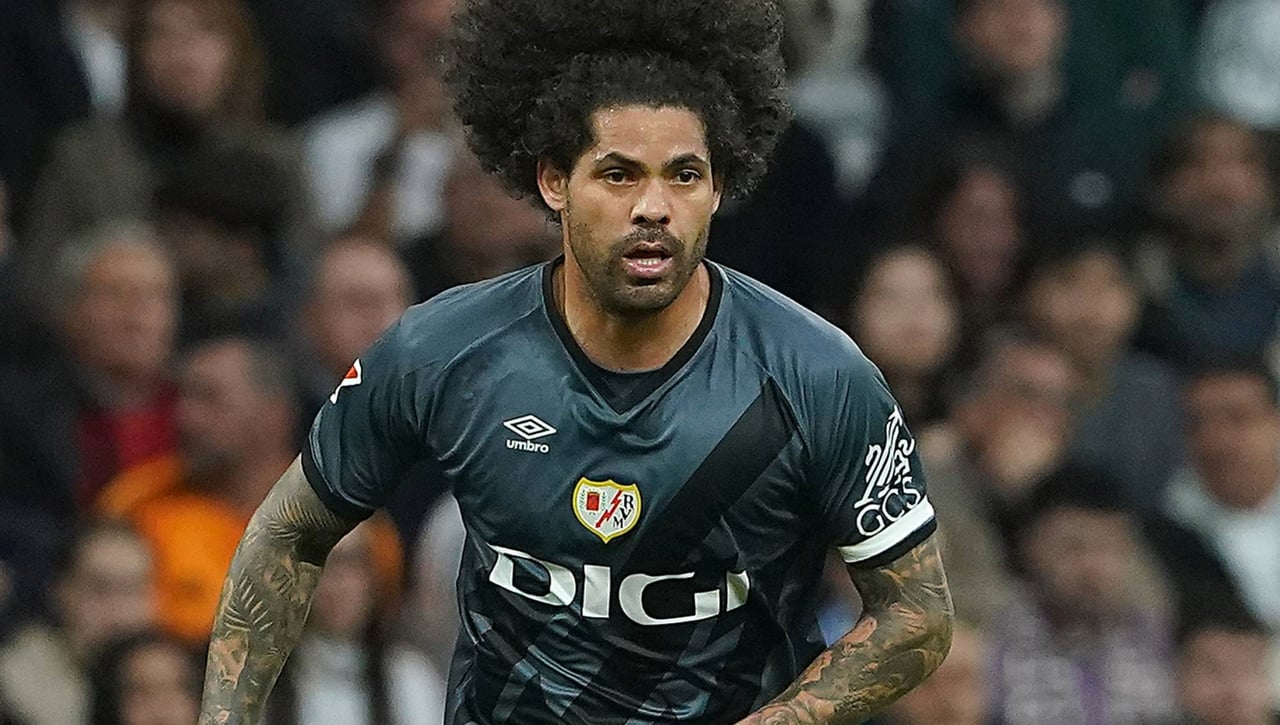 Iñigo Pérez vuelve a confiar en Aridane para su once