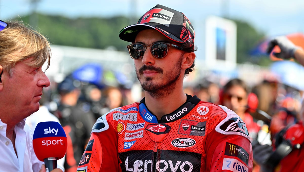 Pecco Bagnaia llega tarde a la lucha