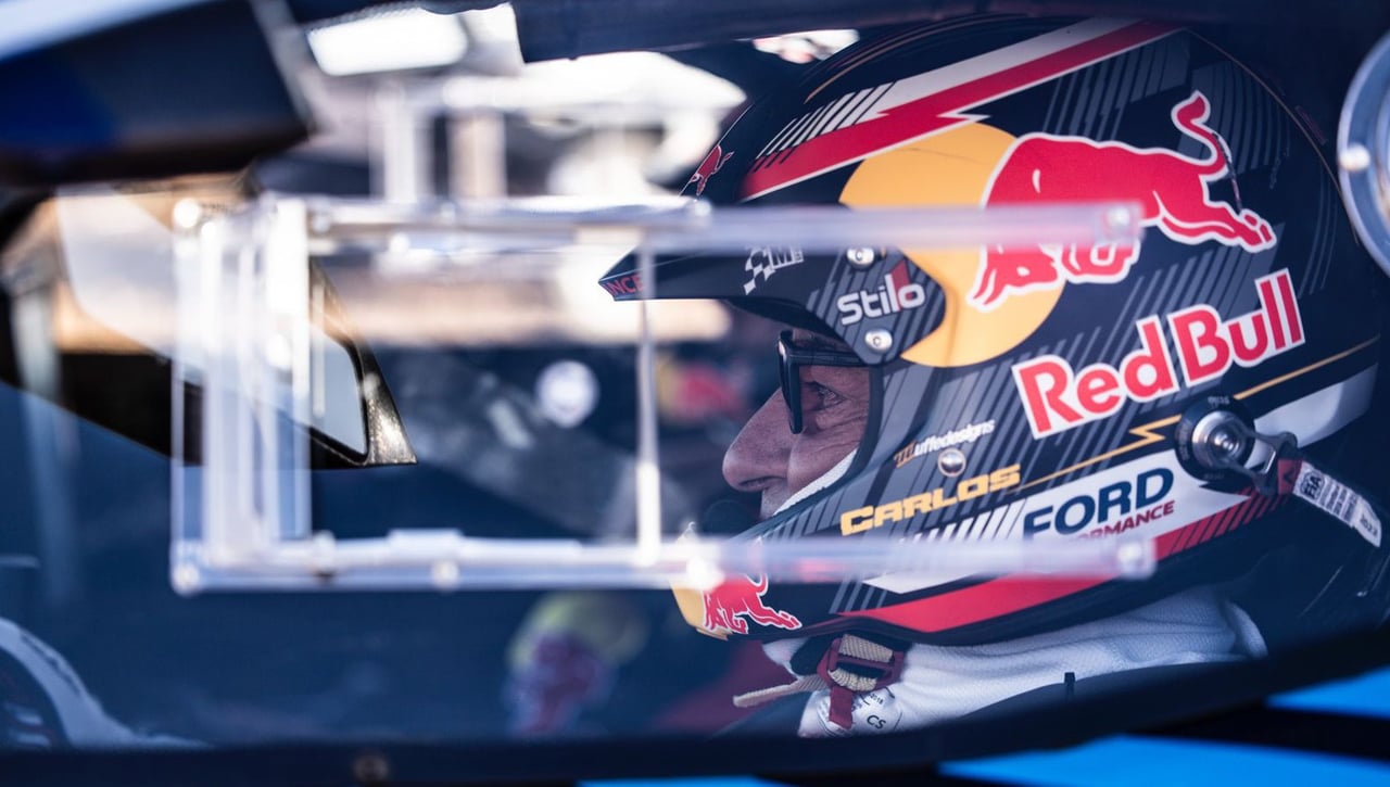 A Carlos Sainz le cuesta arrancar en su nuevo proyecto