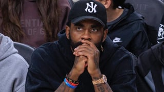 Dallas no aguanta más y busca sustituto a Kyrie Irving