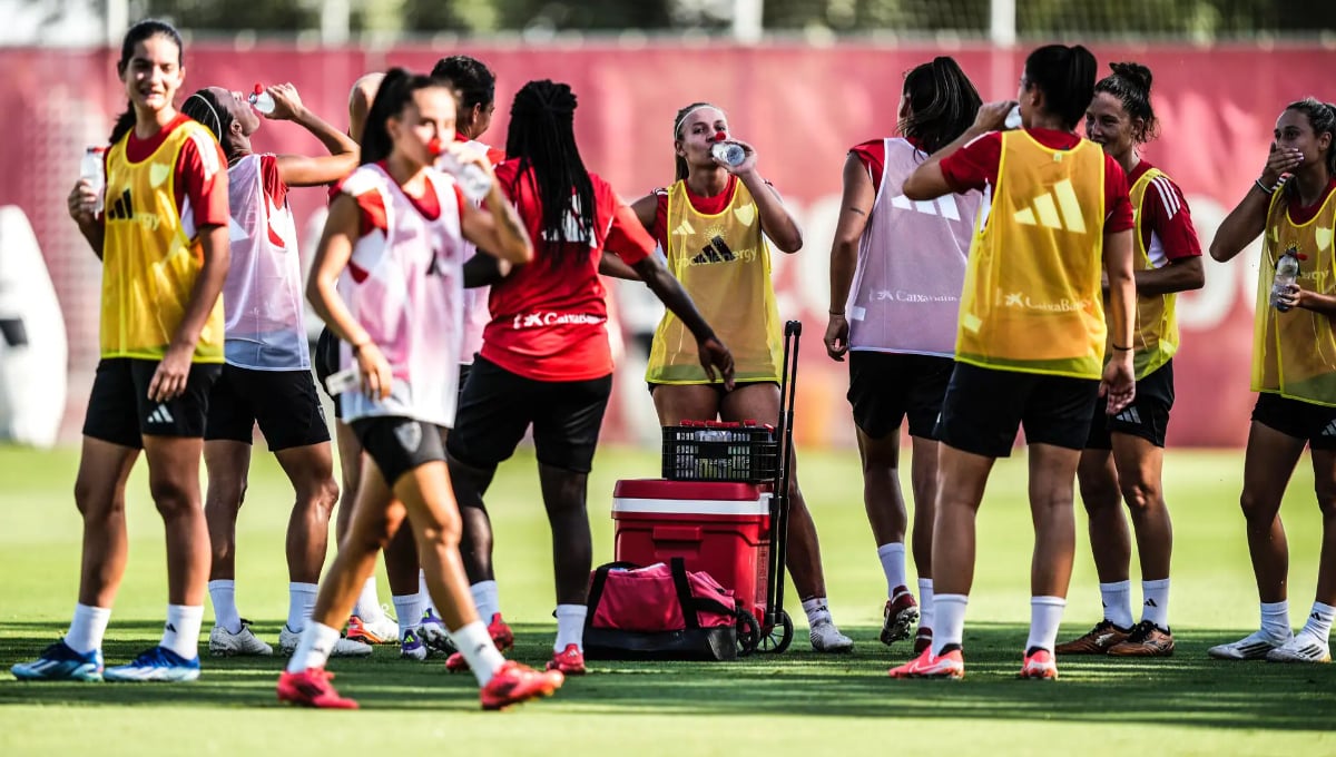 Otra grave lesión y una dolorosa despedida sacuden al Sevilla 