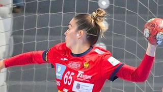 Las Guerreras sacan sus garras y se dan un festín para comenzar el Mundial (26-17)