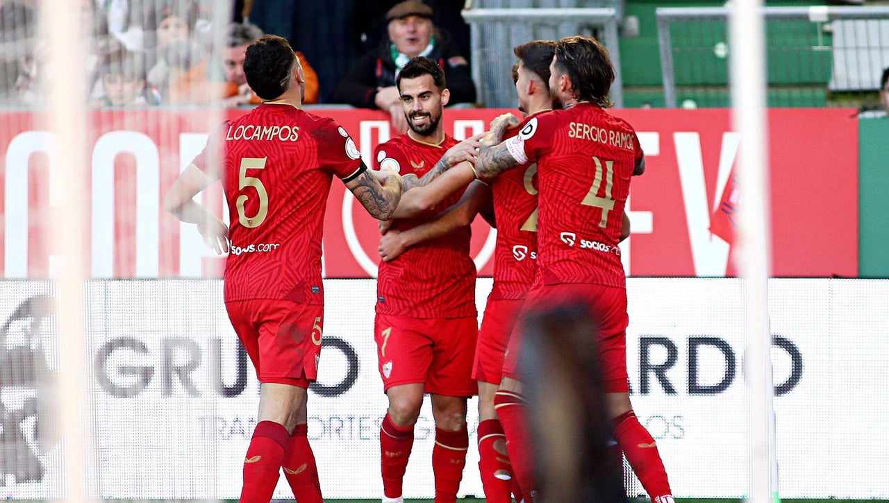 Los dos feos gestos que recibió el Sevilla contra el Racing Ferrol