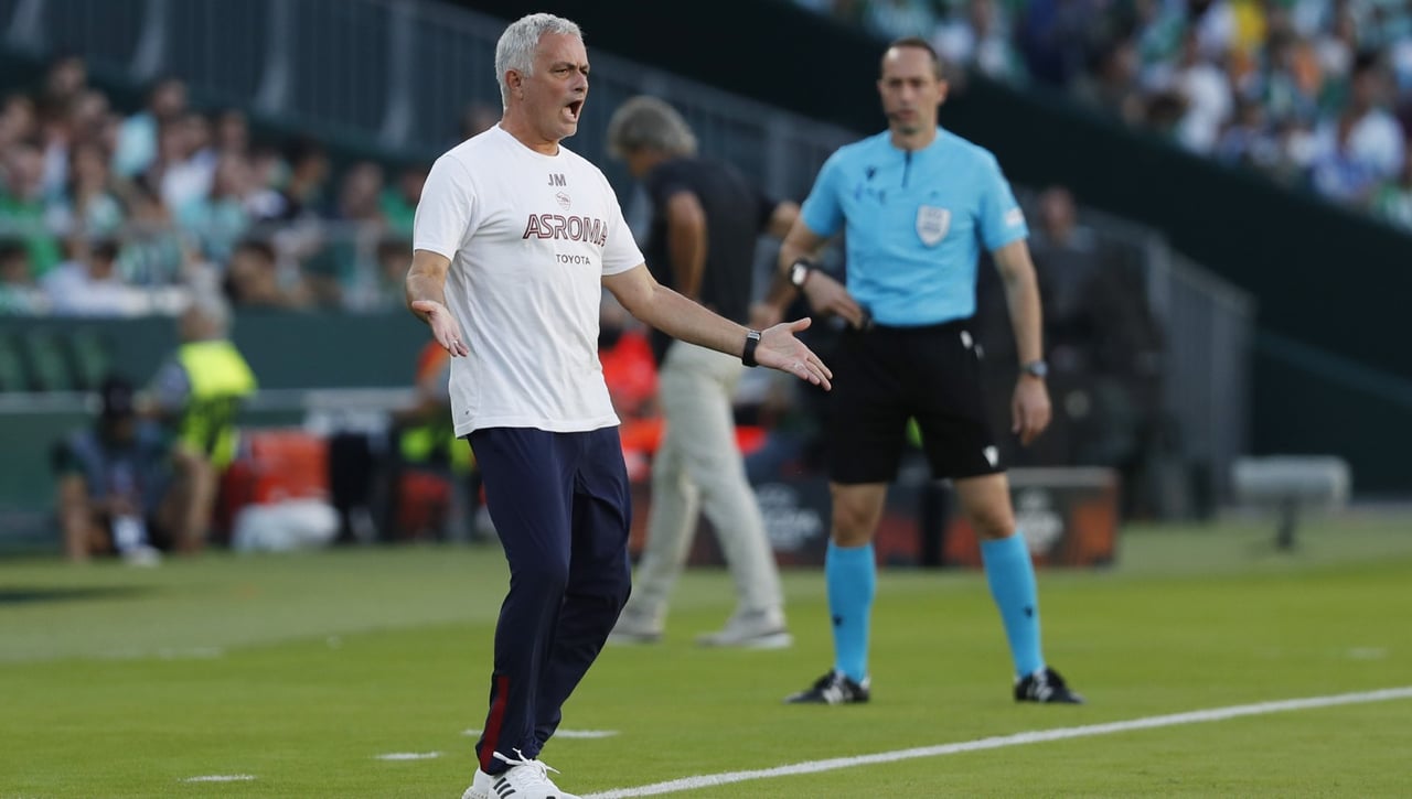 Mourinho cierra el primer fichaje invernal para la Roma