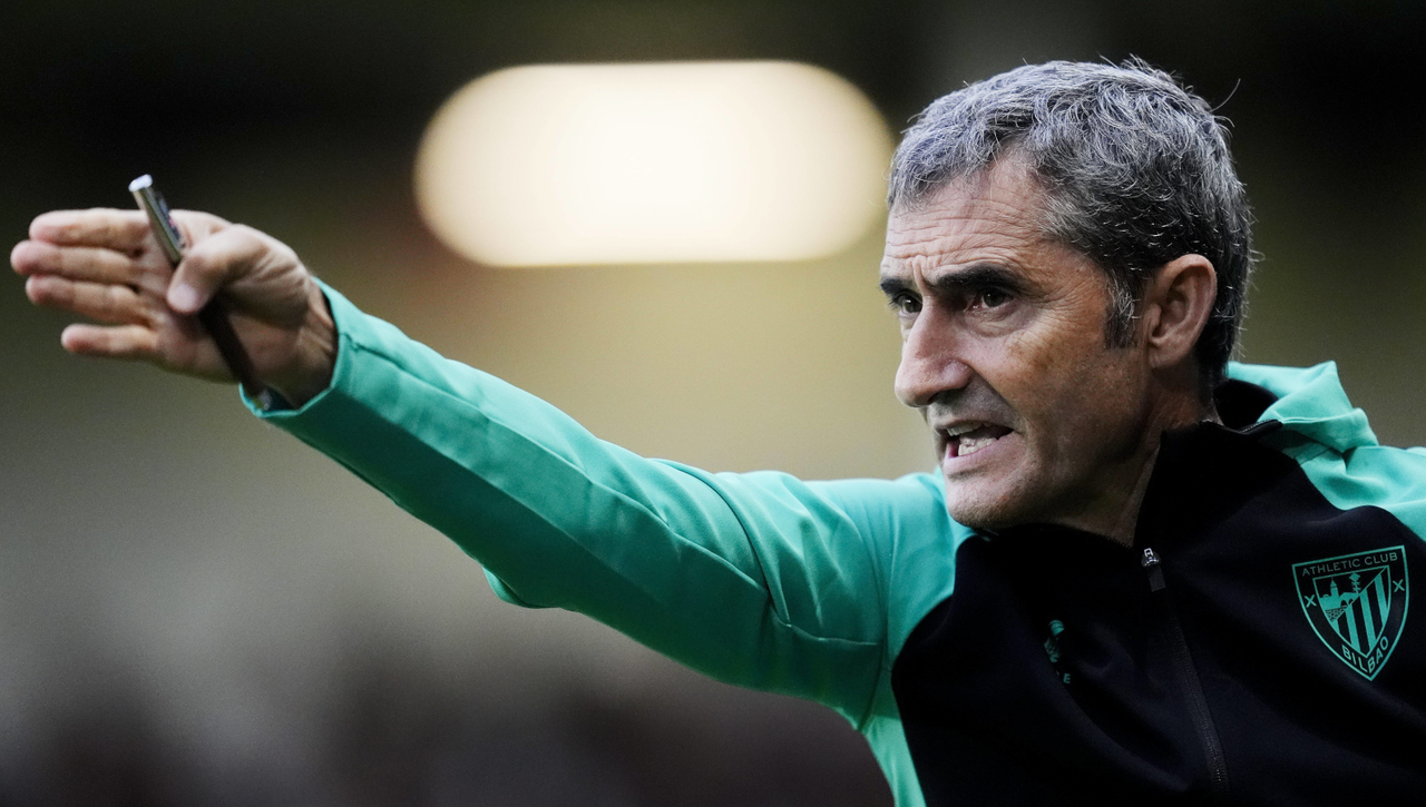 Valverde no descarta la salida de Nico Williams