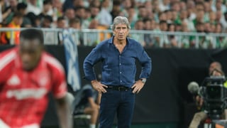 Pellegrini, "satisfecho" con la reacción, explica el triple cambio y lanza un ruego con su renovación: "Cuanto antes se aclare, mejor para todos"