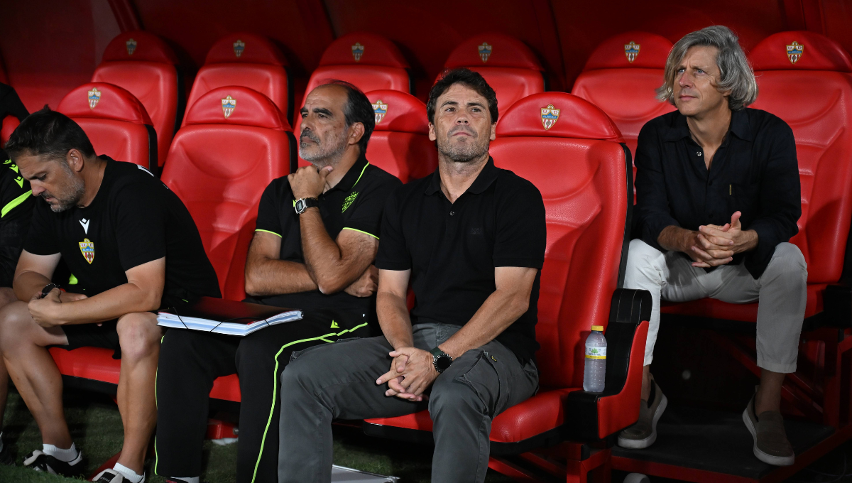 El Almería mira al mercado y tiene la intención de fichar a un nuevo delantero