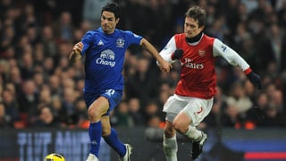 Un ex del Arsenal ingresado en la UCI