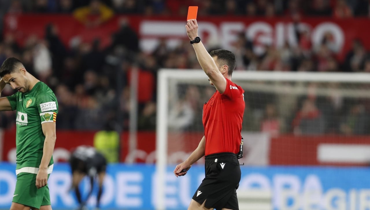 LaLiga desmiente a Medina Cantalejo y su teoría de las expulsiones