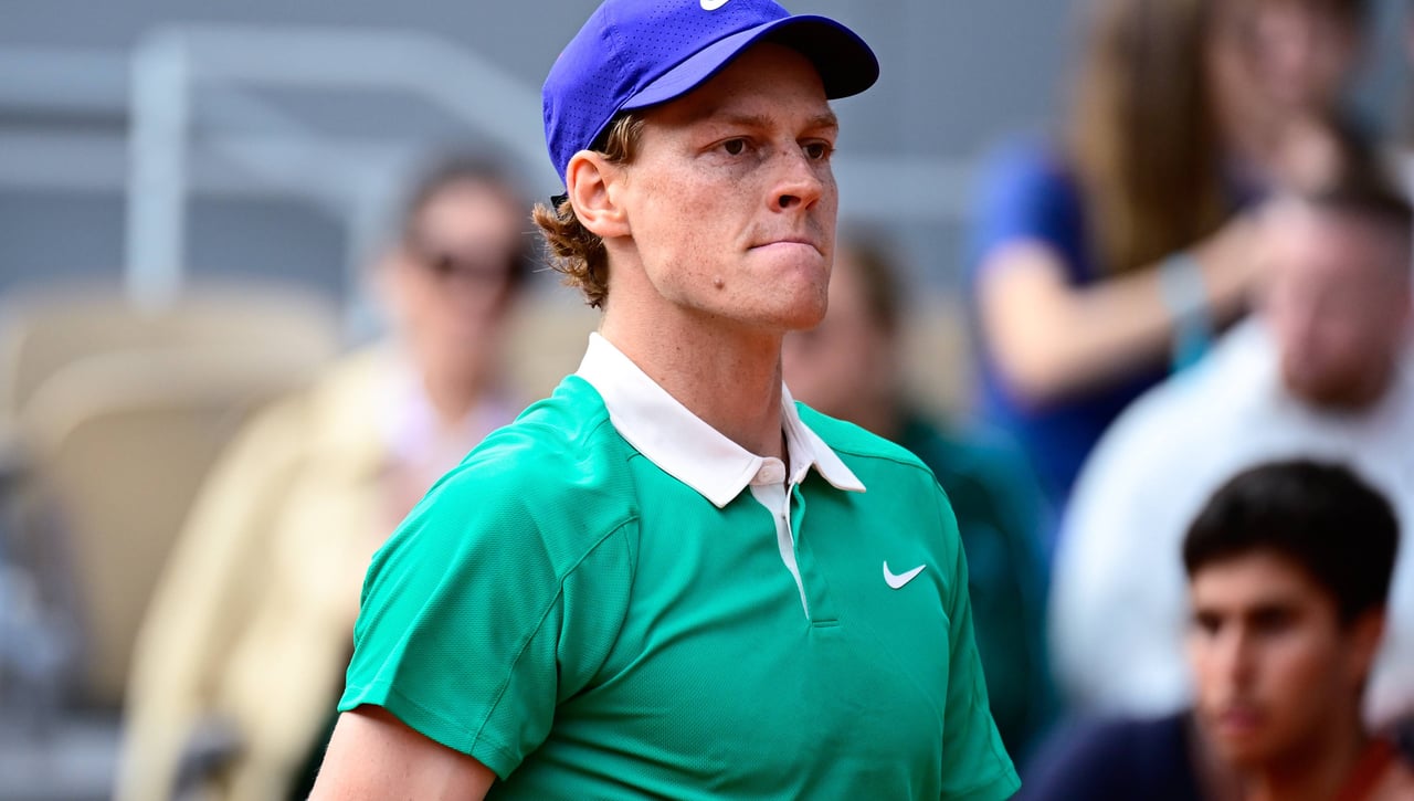 Jannik Sinner, expuesto en Roland Garros 