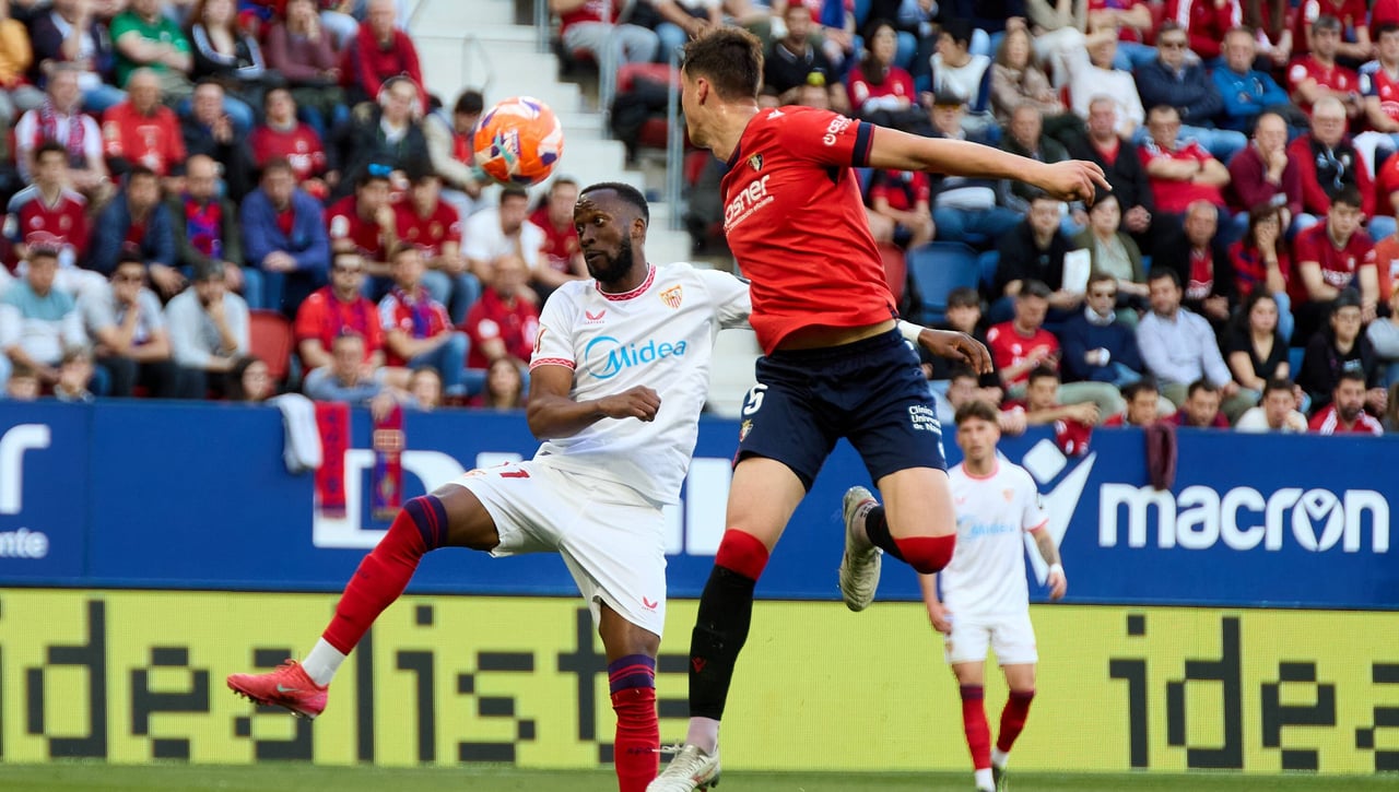 Osasuna 1-0 Sevilla: Condenado por la falta de gol y la roja a Lukébakio