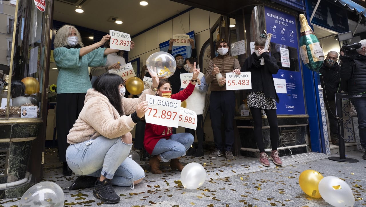 La Inteligencia Artificial de ChatGPT predice que número ganará El Gordo de la Lotería de Navidad
