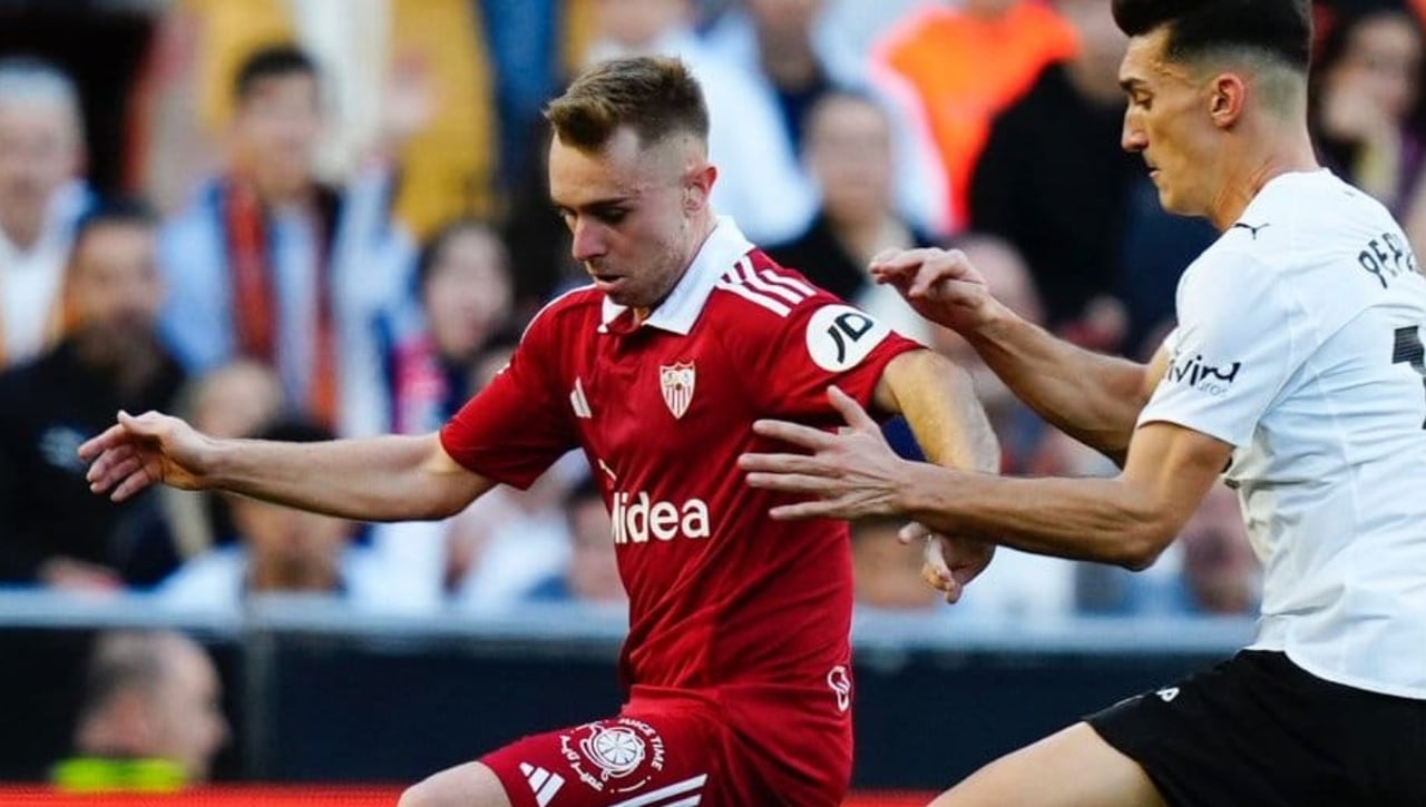 Las sanciones, una segunda plaga para mermar al Sevilla: el coleccionista de amarillas cumple ciclo por tercera vez en 15 jornadas