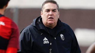 Sandoval proclama la mejor noticia en el Granada 23/24 