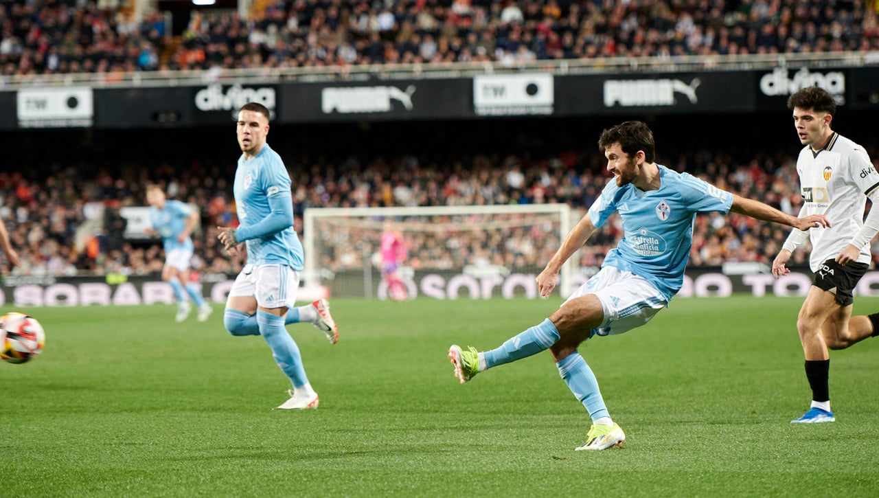 Horas para echar el cierre al mercado y el Celta no consigue venderlos