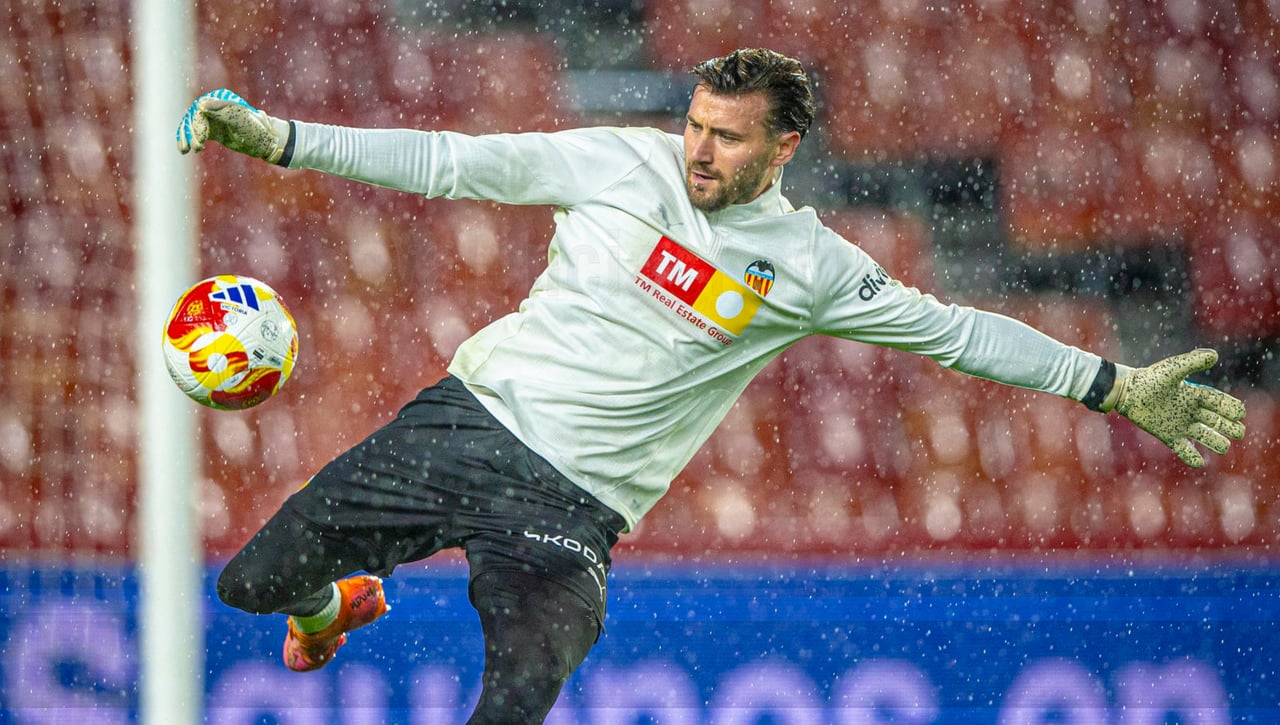 Dimitrievski manda un mensaje a punto de ser agente libre