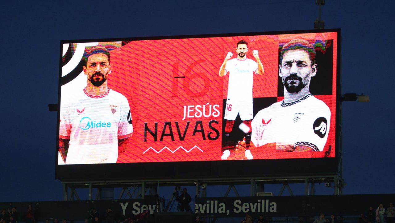 Jesús Navas avala a Matías Almeyda, "un técnico idóneo" para los nervionenses