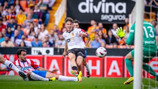 Valencia 1-3 Girona: El Valencia se queda solo