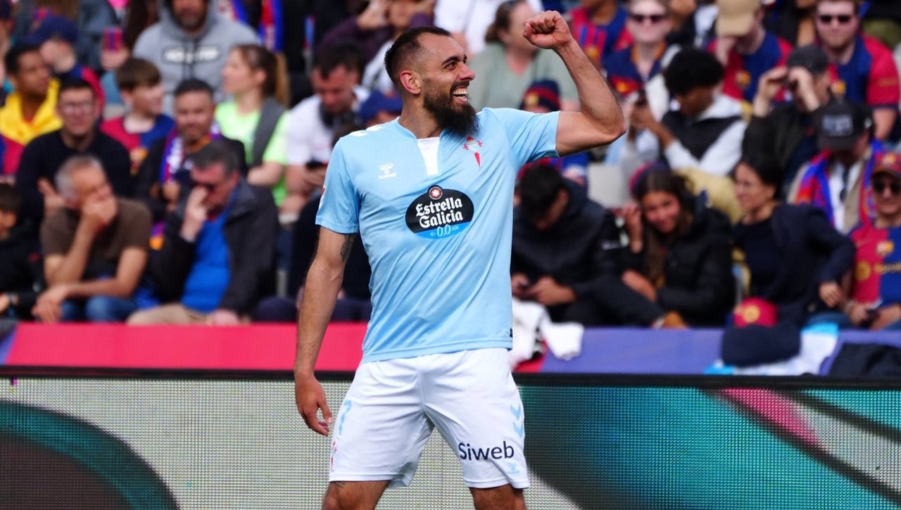 Borja Iglesias paraliza todo