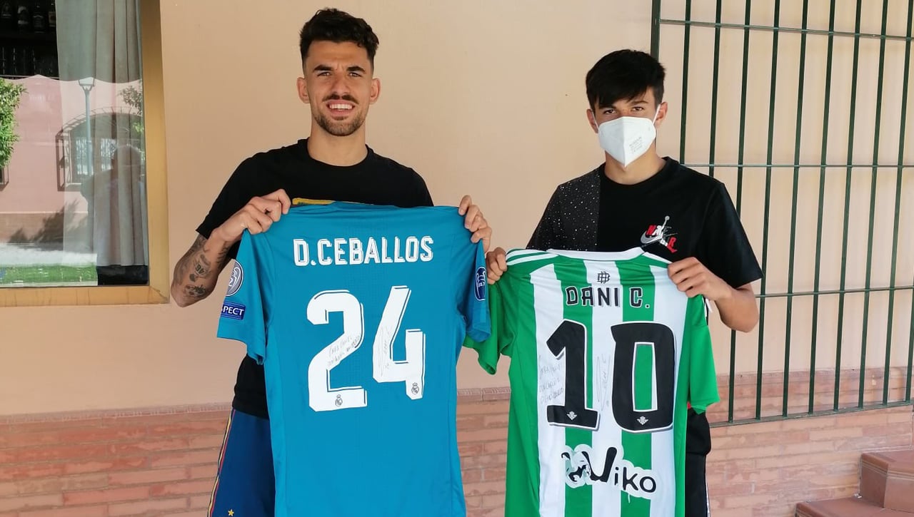 La lista del Betis para recibir al Helsinki, con el 'preferido' de Ceballos y pistas para el derbi