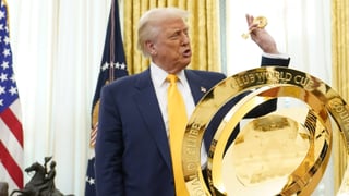 Donald Trump la lía en la final