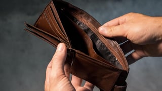 Hacienda avisa de la prohibición de llevar dinero en efectivo