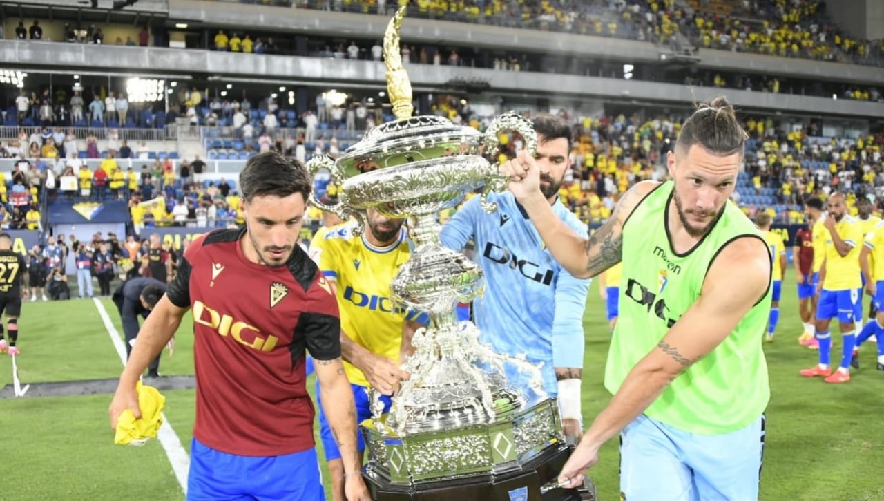 El Trofeo Carranza se queda en Cádiz