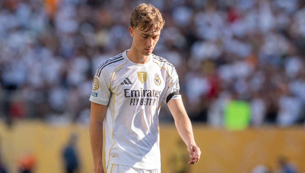 El fichaje estrella del Real Madrid, pillado con una actriz de cine para adultos