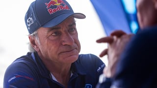 Carlos Sainz hace oficial su renuncia a la FIA