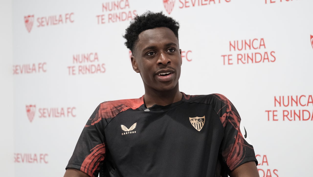 Lokonga y el Sevilla, "un volcán" a punto de estallar