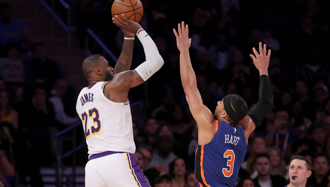 LeBron reina en el Madison y Curry emula a Kobe Bryant