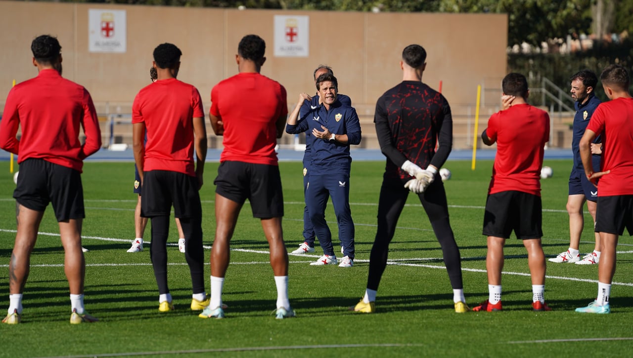 Así es el calendario que le espera al Almería durante el parón por el Mundial de Qatar