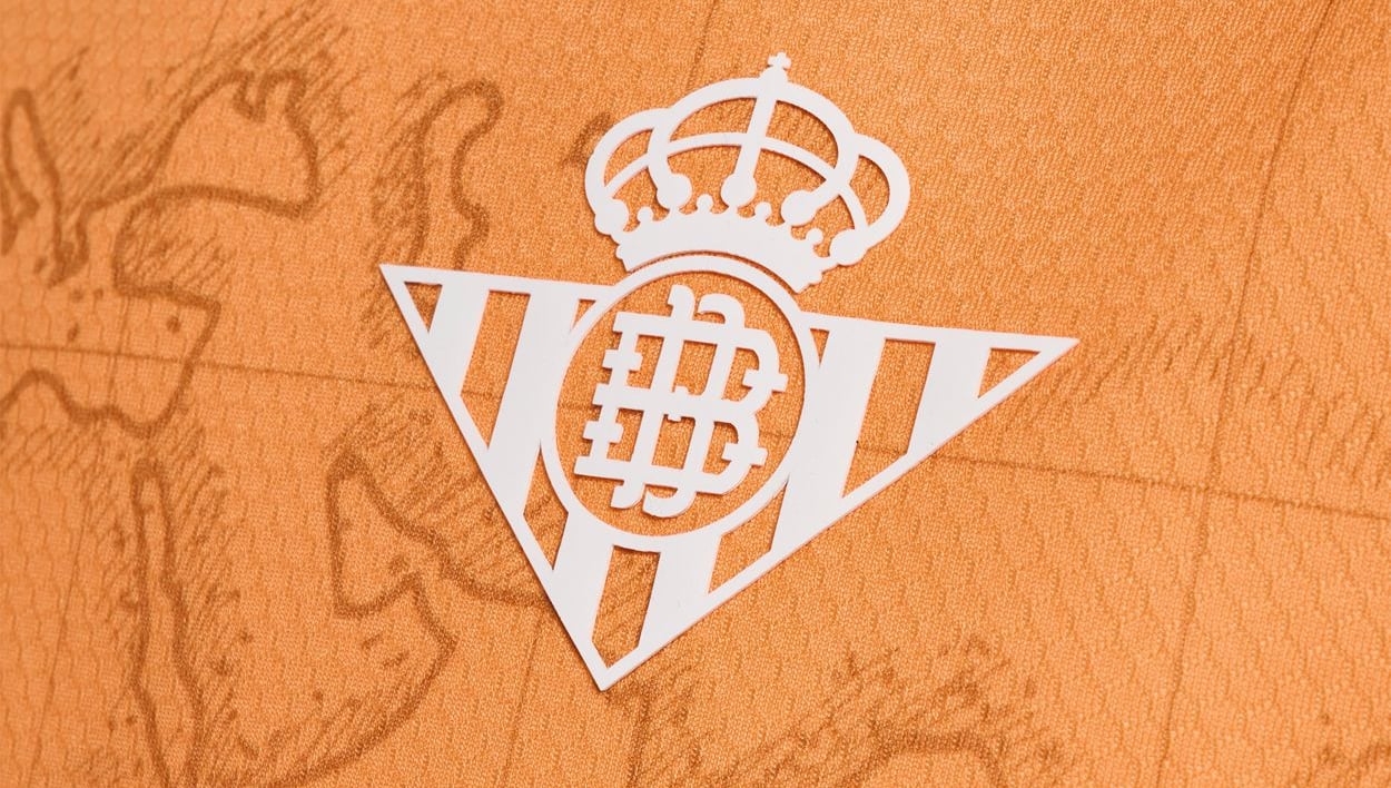 El Betis y Hummel preparan una camiseta para conquistar el mundo
